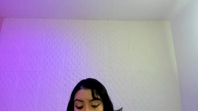 Violetaa diazz online show from February 25, 2026, 9:14 pm