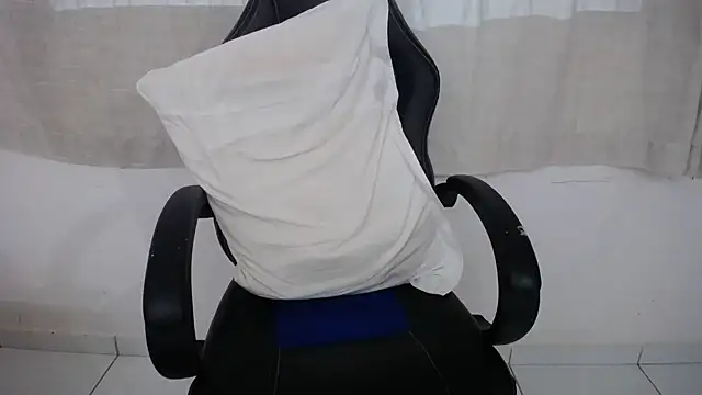 Snapshot of Apollo_21 chatting on September 11, 2025, 1:16 am Apollo 21 online show from September 11, 2025, 1:16 am