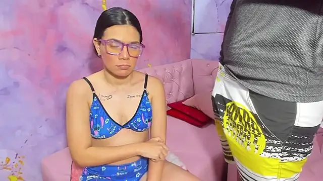 Snapshot of Living_room chatting on March 5, 2025, 3:18 am Living room online show from March 5, 2025, 3:18 am