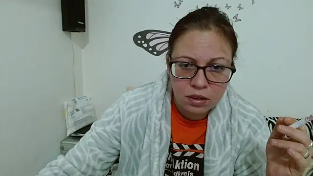 Snapshot of LadyHellene chatting on February 5, 2026, 7:26 am LadyHellene online show from February 5, 2026, 7:26 am