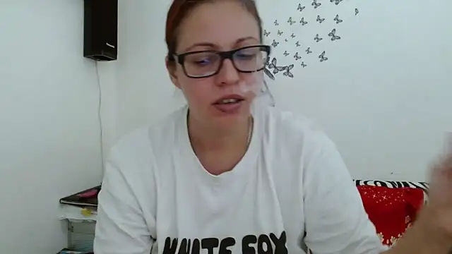 LadyHellene online show from December 3, 2025, 8:36 am