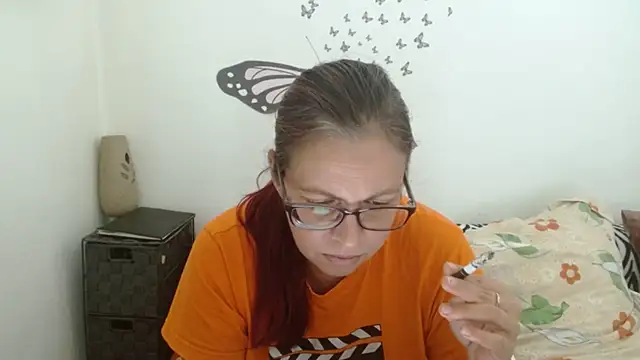 Snapshot of LadyHellene chatting on July 22, 2026, 2:19 pm LadyHellene online show from July 22, 2026, 2:19 pm