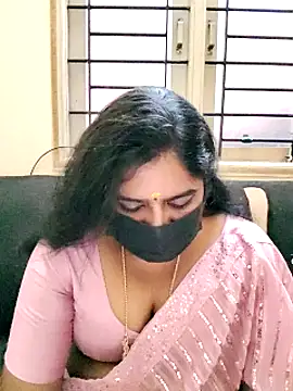 Snapshot of rani_deepa chatting on January 11, 2025, 12:40 pm rani deepa online show from January 11, 2025, 12:40 pm