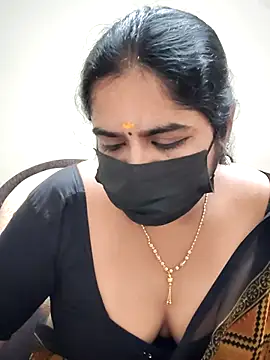 Snapshot of rani_deepa chatting on October 12, 2025, 2:29 pm rani deepa online show from October 12, 2025, 2:29 pm