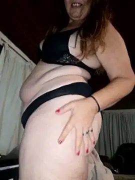 Kimmyb777 online show from June 3, 2026, 4:33 pm