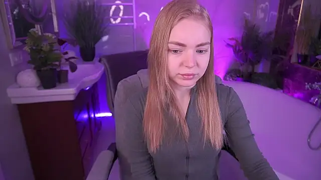 EmilySunshineS online show from April 20, 2026, 5:43 am