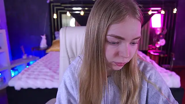 EmilySunshineS online show from January 14, 2026, 7:12 am