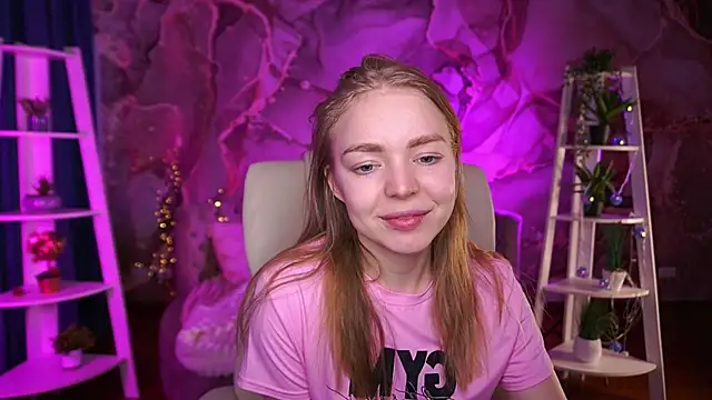 EmilySunshineS online show from February 28, 2026, 1:44 pm