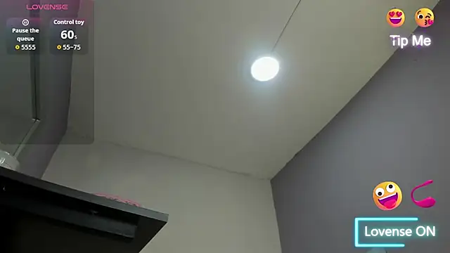 Snapshot of _candy_jade_ chatting on November 27, 2025, 12:16 pm candy jade online show from November 27, 2025, 12:16 pm