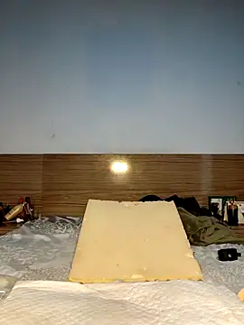 Luhma hot online show from November 7, 2025, 6:45 pm