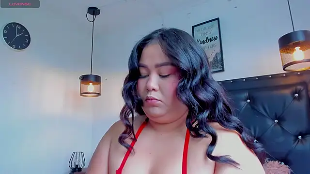 victoriajk online show from April 20, 2026, 12:41 pm