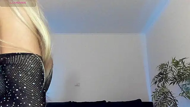 Snapshot of janecandyy_ chatting on December 14, 2024, 8:51 pm janecandyy online show from December 14, 2024, 8:51 pm