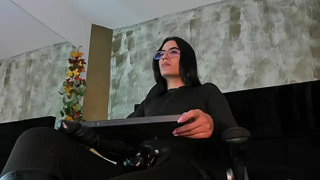 Snapshot of Ellaochoa chatting on March 20, 2025, 11:27 am Ellaochoa online show from March 20, 2025, 11:27 am