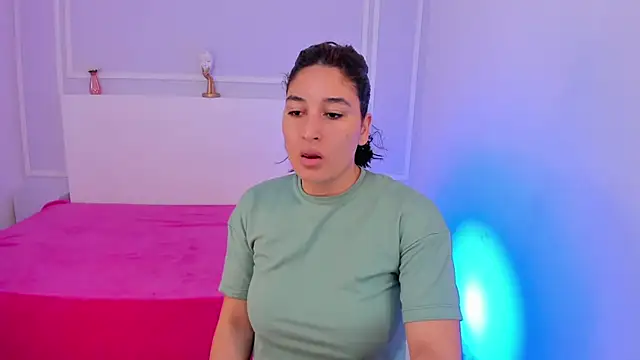 Snapshot of ScarlettWet9 chatting on January 14, 2025, 4:04 am ScarlettWet9 online show from January 14, 2025, 4:04 am