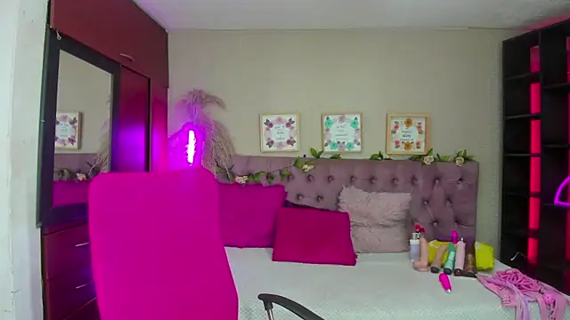 Snapshot of _Pamela_ebony chatting on November 28, 2025, 1:00 pm Pamela ebony online show from November 28, 2025, 1:00 pm