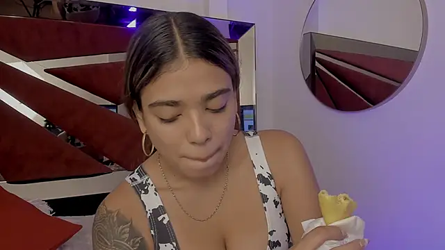 GiaFu online show from April 21, 2026, 3:29 pm