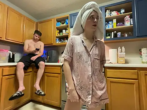 Snapshot of Maxinebabyyy chatting on March 18, 2025, 11:53 pm Maxinebabyyy online show from March 18, 2025, 11:53 pm