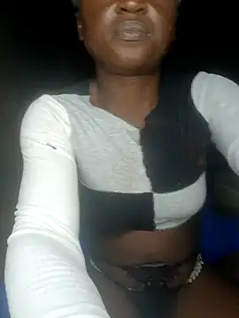 Snapshot of Crazybitchtheanalgoddess4 chatting on January 17, 2025, 12:31 am Crazybitchtheanalgoddess4 online show from January 17, 2025, 12:31 am