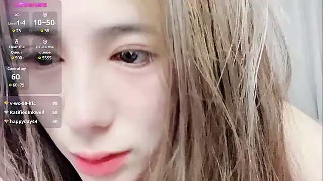 jiaozi-kiss online show from March 18, 2025, 9:23 am