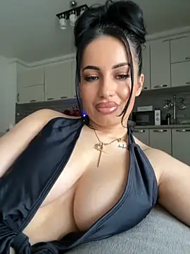 Snapshot of melissablack chatting on December 3, 2025, 8:36 am melissablack online show from December 3, 2025, 8:36 am