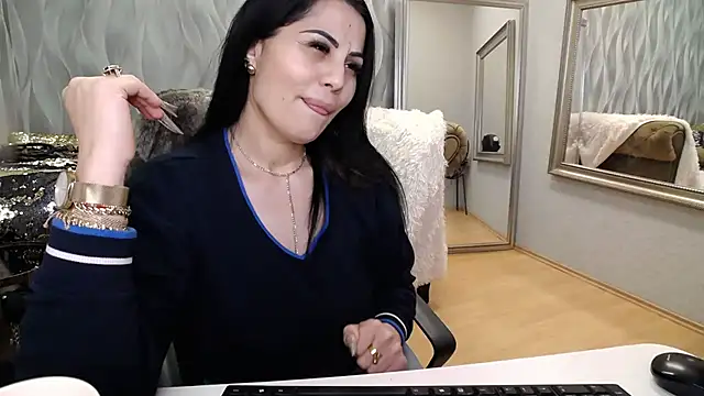 Sara Poison online show from March 17, 2026, 3:31 am