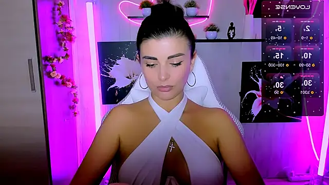 Snapshot of KayWuds chatting on December 3, 2025, 5:30 am KayWuds online show from December 3, 2025, 5:30 am