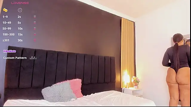 Snapshot of sweetsofia18 chatting on November 23, 2025, 8:52 pm sweetsofia18 online show from November 23, 2025, 8:52 pm