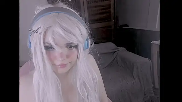 madokapruriens online show from March 15, 2025, 4:46 am