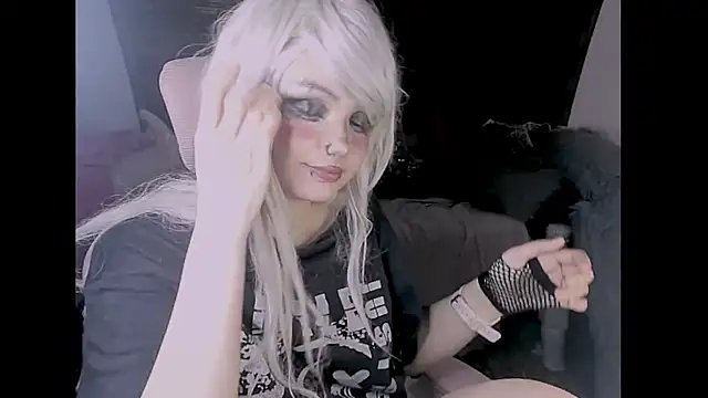 madokapruriens online show from September 17, 2025, 5:09 am