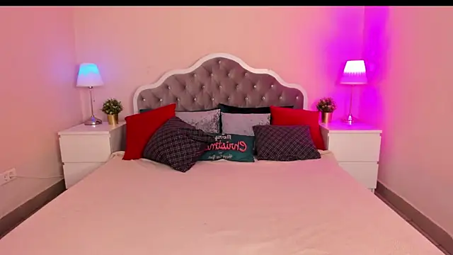 Snapshot of Aria69Stars chatting on October 3, 2025, 9:33 am Aria69Stars online show from October 3, 2025, 9:33 am