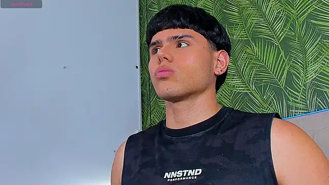 Nathaniel Park online show from April 14, 2026, 8:58 pm