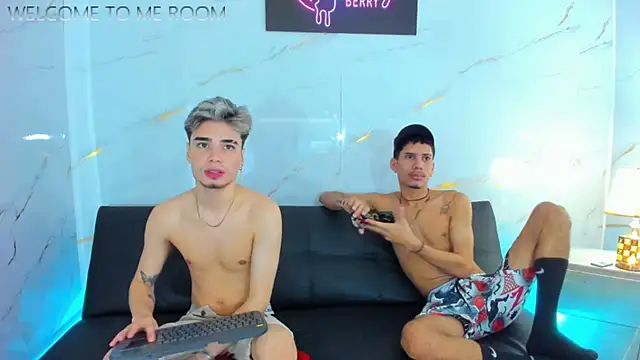 little alex01 online show from February 22, 2026, 2:52 pm