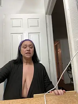 Snapshot of AlyssiaAmoreXO chatting on December 19, 2025, 7:38 pm AlyssiaAmoreXO online show from December 19, 2025, 7:38 pm