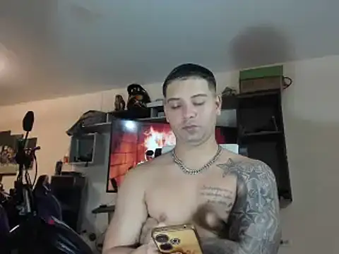 paul luis online show from April 22, 2026, 1:01 am