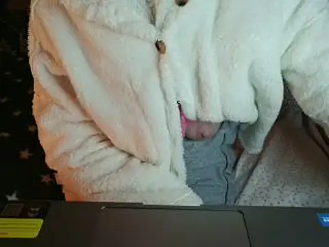 VeneRed online show from February 28, 2026, 8:47 am