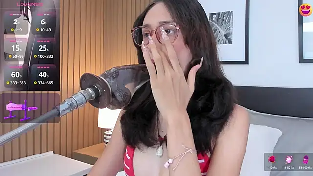 Snapshot of doll_bella_ chatting on October 12, 2025, 7:48 pm doll bella online show from October 12, 2025, 7:48 pm