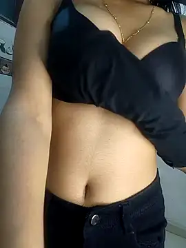 Snapshot of Cute_ritu0 chatting on February 2, 2025, 2:02 pm Cute ritu0 online show from February 2, 2025, 2:02 pm