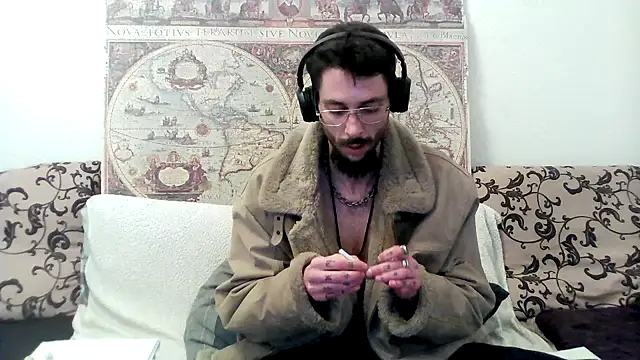 Snapshot of casualtimepassenger chatting on March 1, 2025, 8:42 pm casualtimepassenger online show from March 1, 2025, 8:42 pm