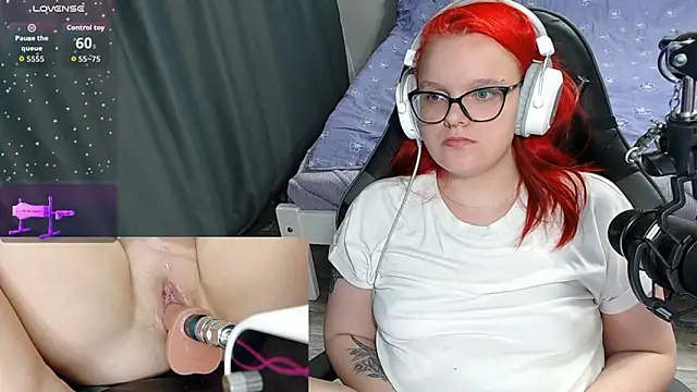 DivaMarisa online show from April 10, 2026, 4:36 pm