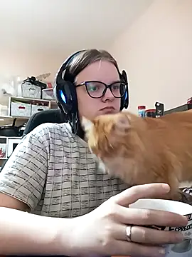 DivaMarisa online show from March 22, 2025, 9:10 pm