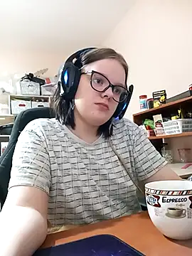 DivaMarisa online show from March 23, 2025, 12:15 am