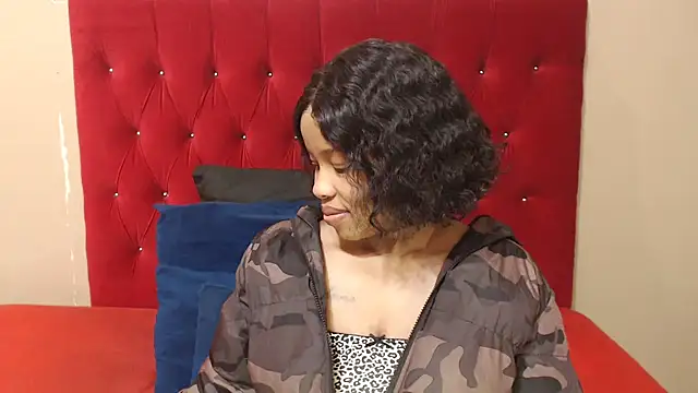 Snapshot of sexyboitypetite23 chatting on September 21, 2025, 5:34 am sexyboitypetite23 online show from September 21, 2025, 5:34 am