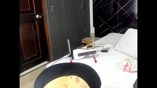 cloee-rabbyt online show from November 12, 2025, 11:14 am