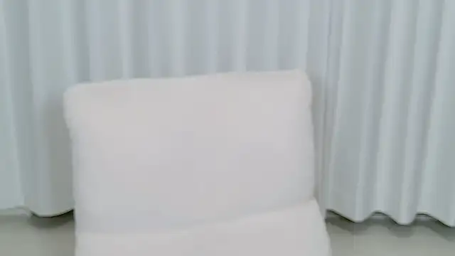 Snapshot of yuki_room chatting on September 16, 2025, 1:12 pm yuki room online show from September 16, 2025, 1:12 pm