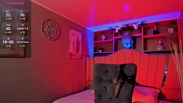 Lucy Williiams online show from November 14, 2025, 11:58 am