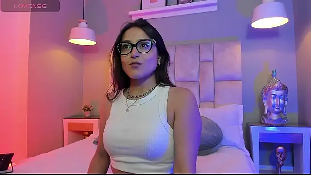 Lucy Williiams online show from January 9, 2026, 7:21 pm