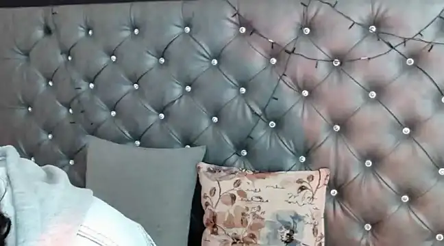 Snapshot of ToshiaKimich chatting on March 18, 2025, 1:34 pm ToshiaKimich online show from March 18, 2025, 1:34 pm