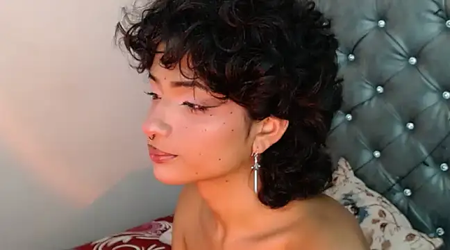 Snapshot of ToshiaKimich chatting on March 20, 2025, 6:42 pm ToshiaKimich online show from March 20, 2025, 6:42 pm