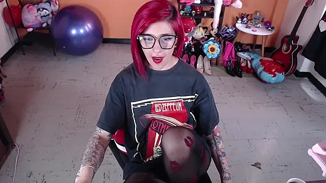 MissMiia2 online show from March 21, 2025, 7:46 pm