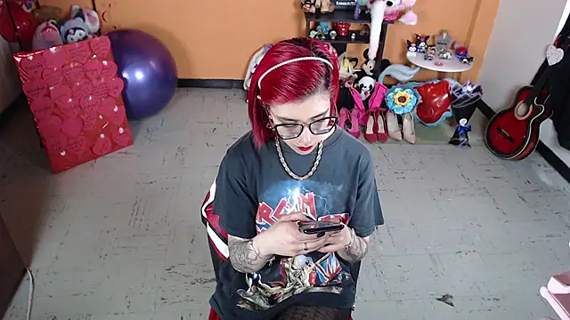 MissMiia2 online show from March 13, 2025, 7:28 pm